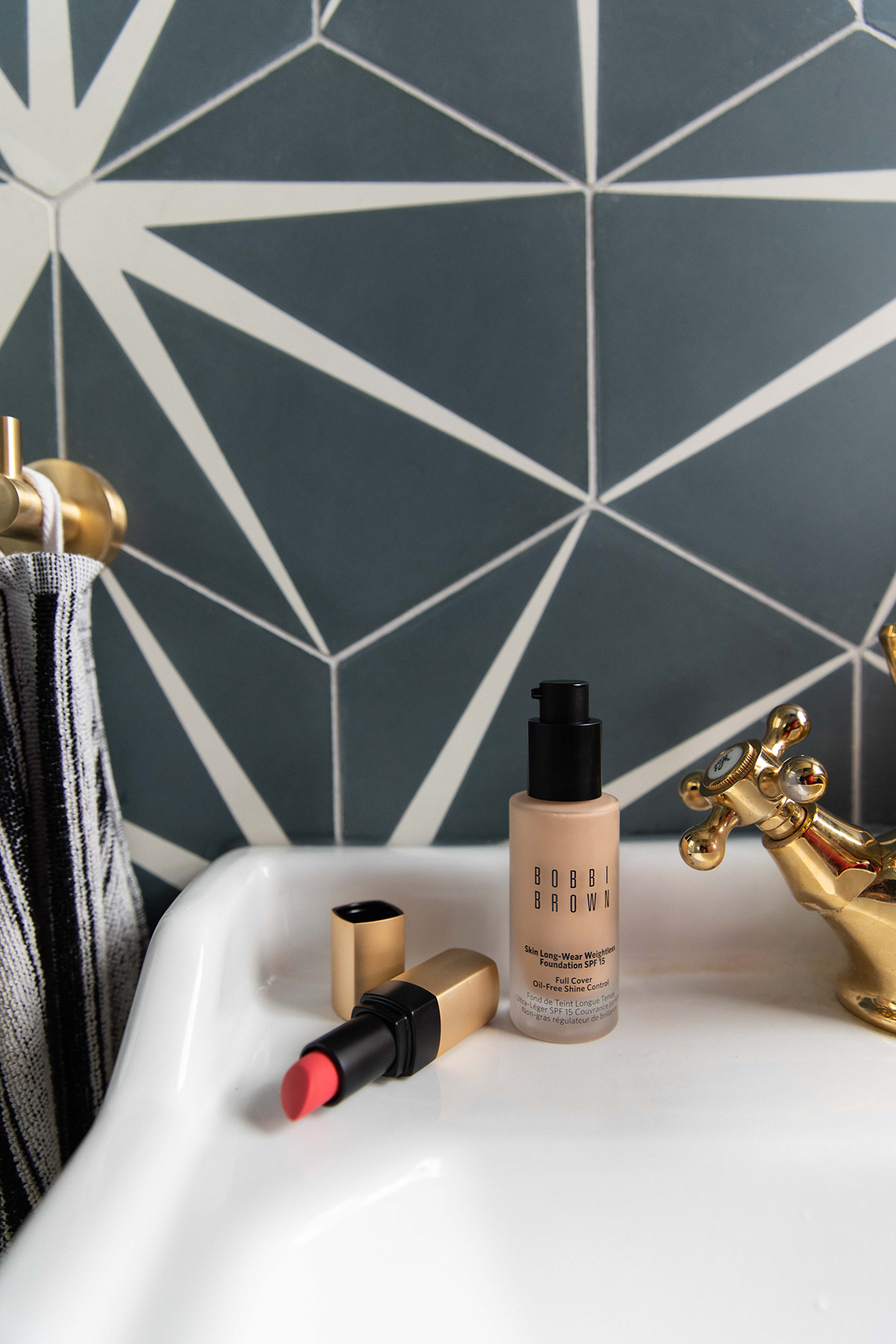 My Five Minute Face {in partnership with Bobbi Brown}