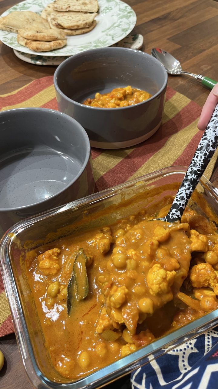 CAULIFLOWER AND CHICKPEA CURRY