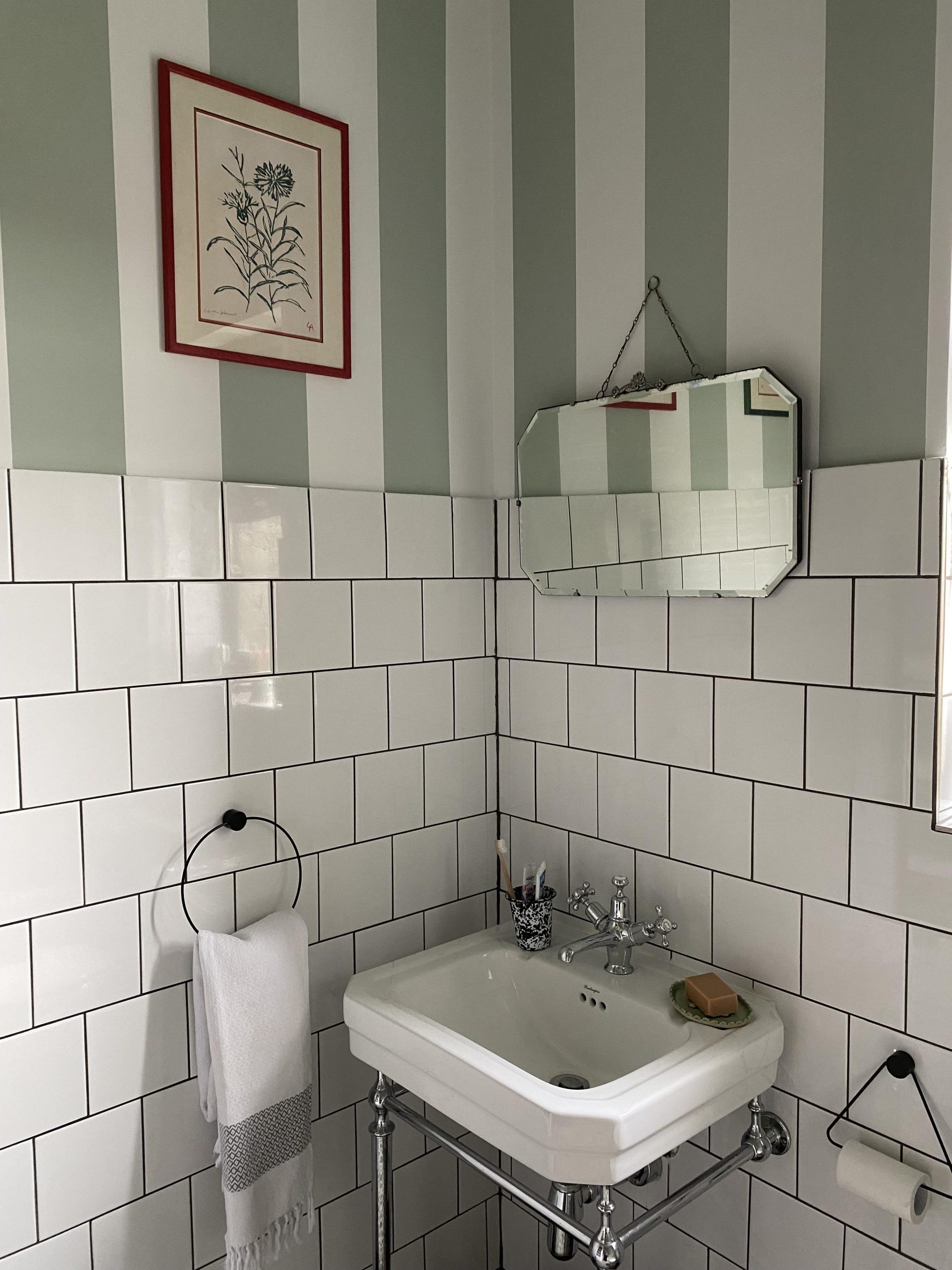 CHANGING ROOMS: OUR QUICK BUT IMPACTFUL BATHROOM TRANSFORMATION