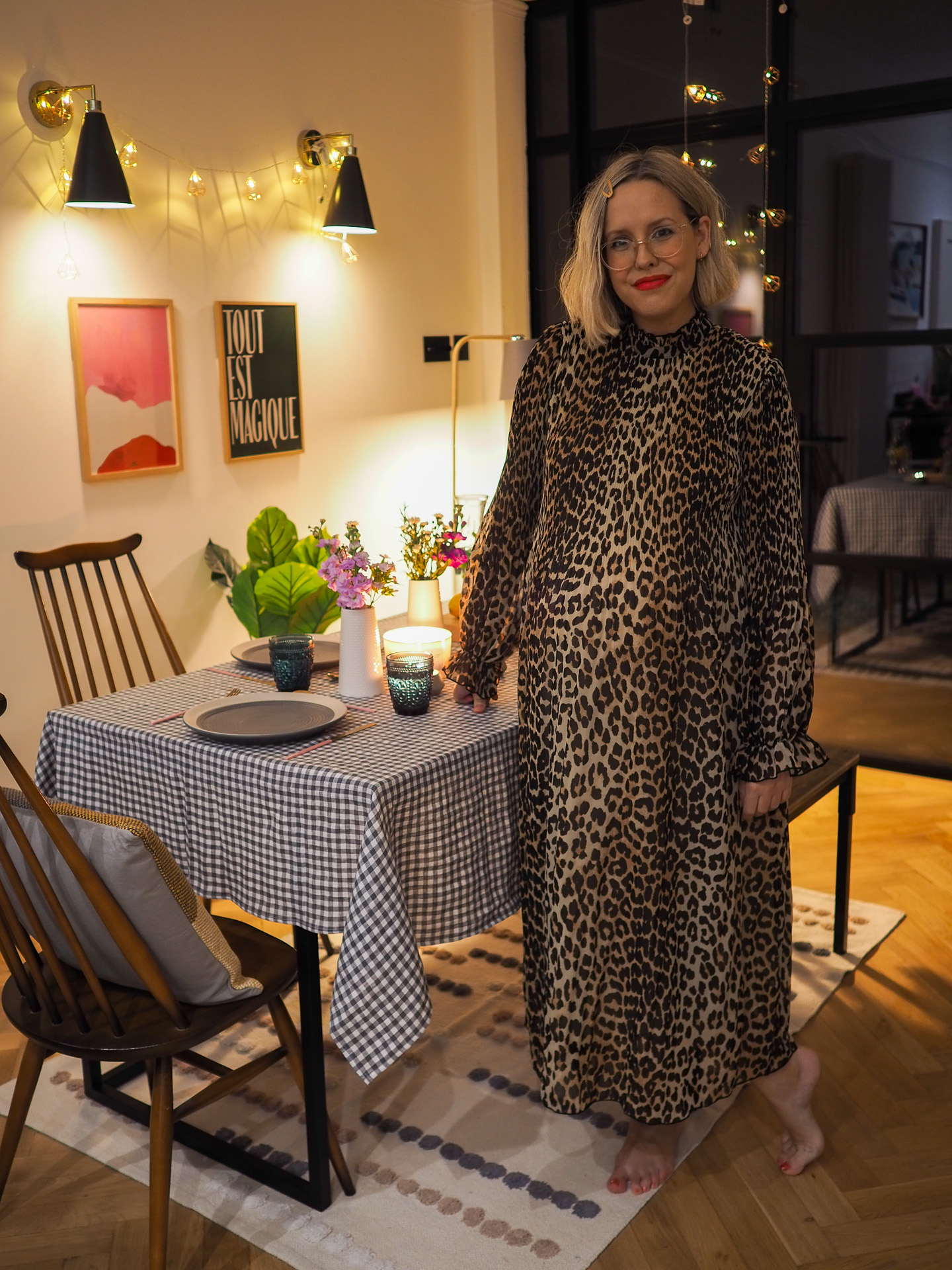 HOW TO FEEL LIKE YOU’RE DINING OUT WHEN YOU’RE REALLY STAYING IN (AGAIN)