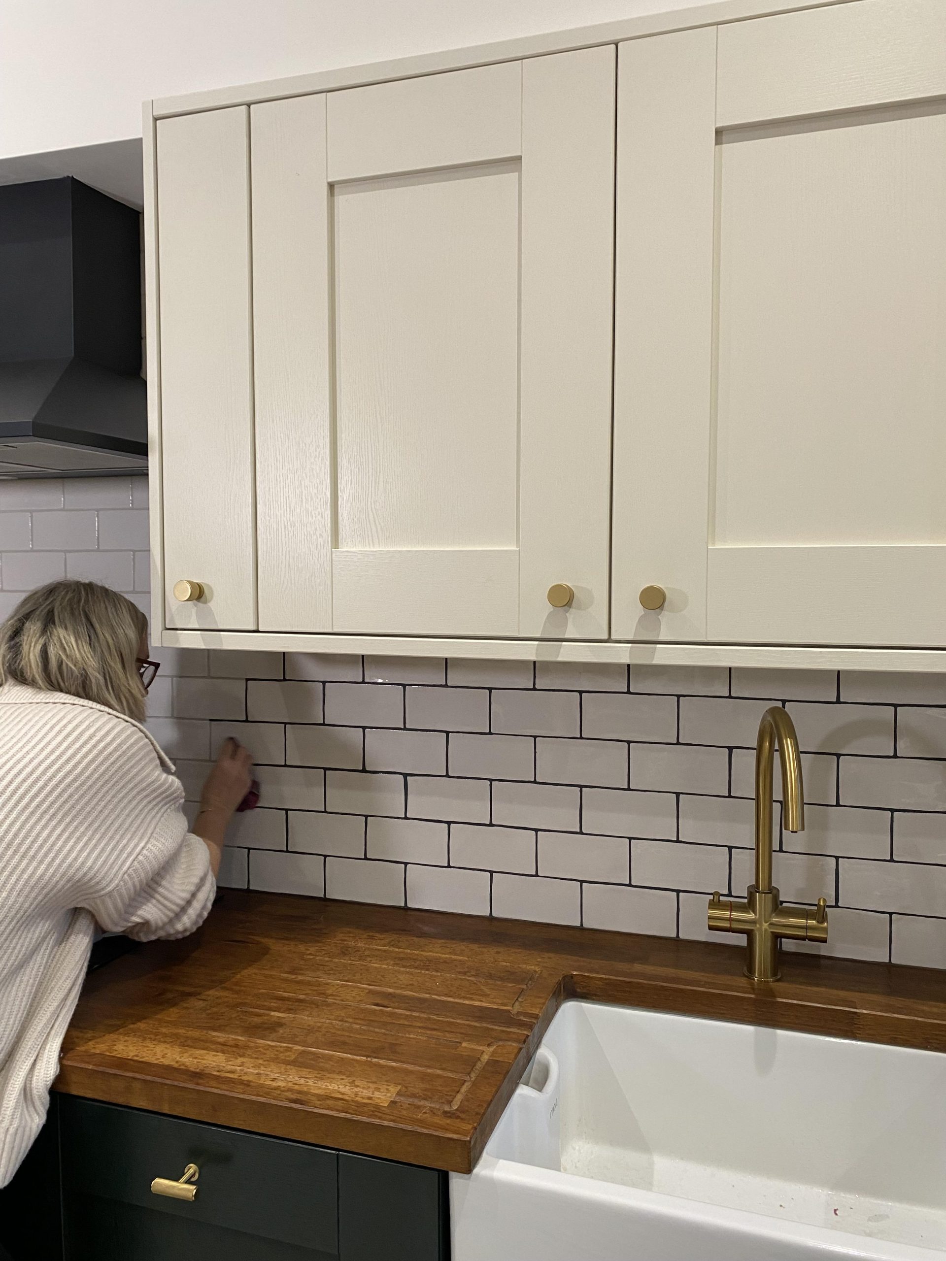 I USED A GROUT PEN AND HERE ARE THE RESULTS!